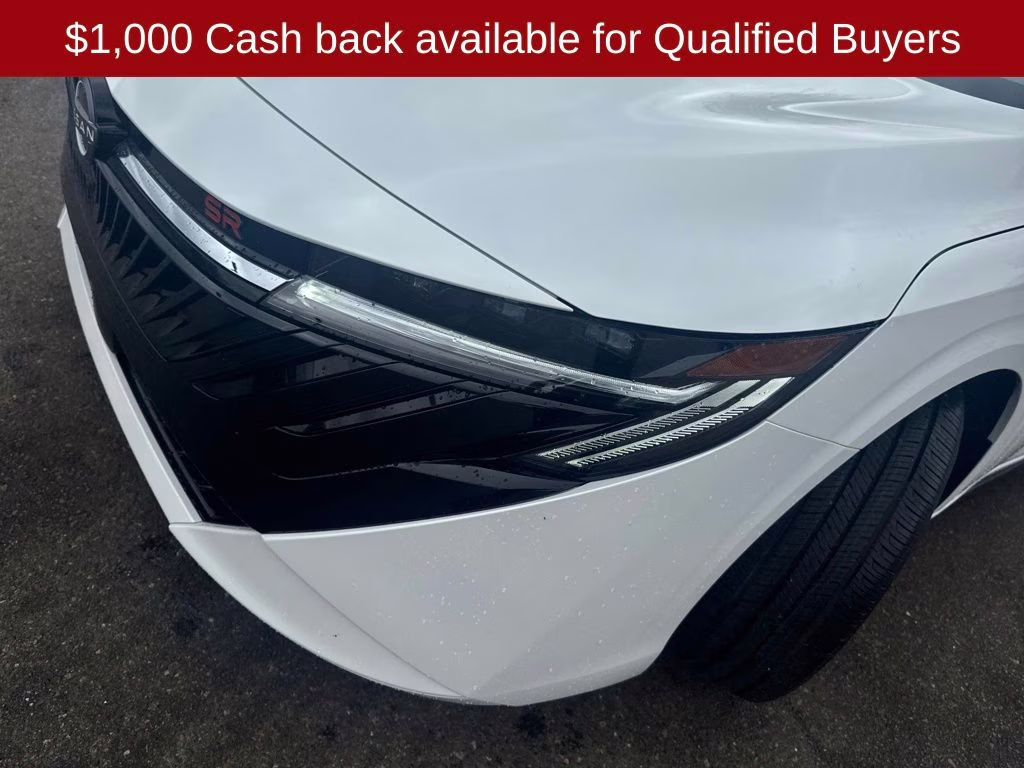 2026 Aspen White/Super Black Nissan Sentra SR FWD Sedan