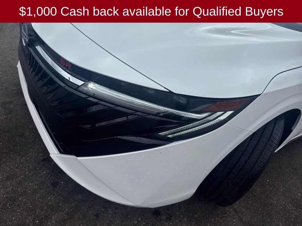2026 Aspen White/Super Black Nissan Sentra SR FWD Sedan