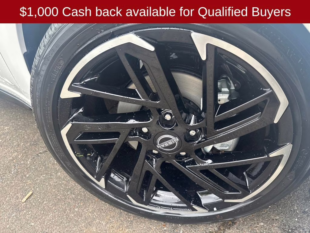 2026 Aspen White/Super Black Nissan Sentra SR FWD Sedan