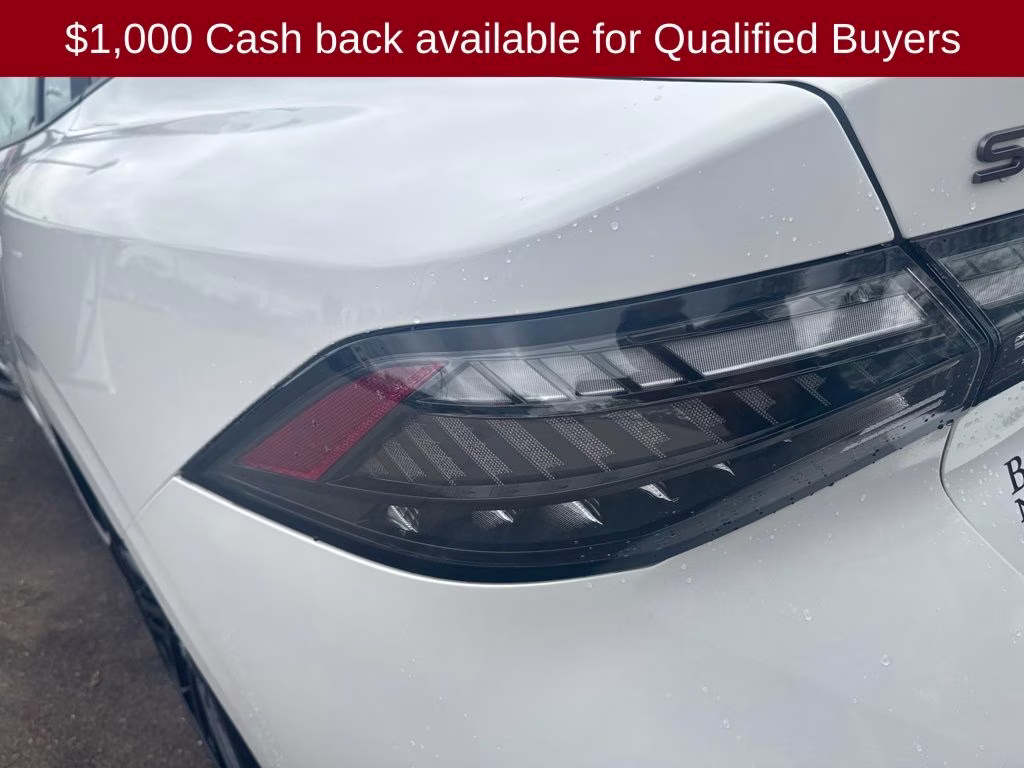2026 Aspen White/Super Black Nissan Sentra SR FWD Sedan