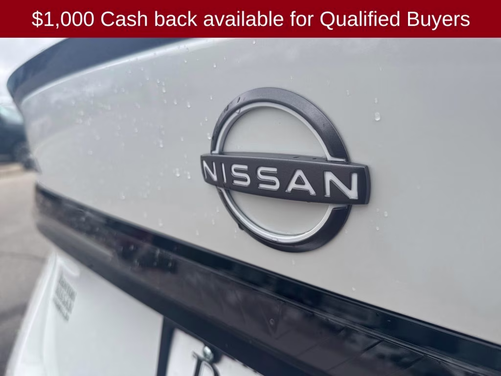 2026 Aspen White/Super Black Nissan Sentra SR FWD Sedan