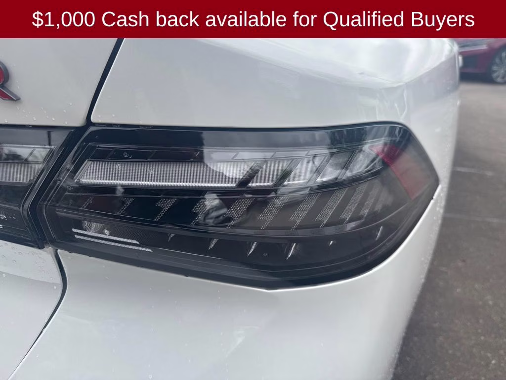 2026 Aspen White/Super Black Nissan Sentra SR FWD Sedan