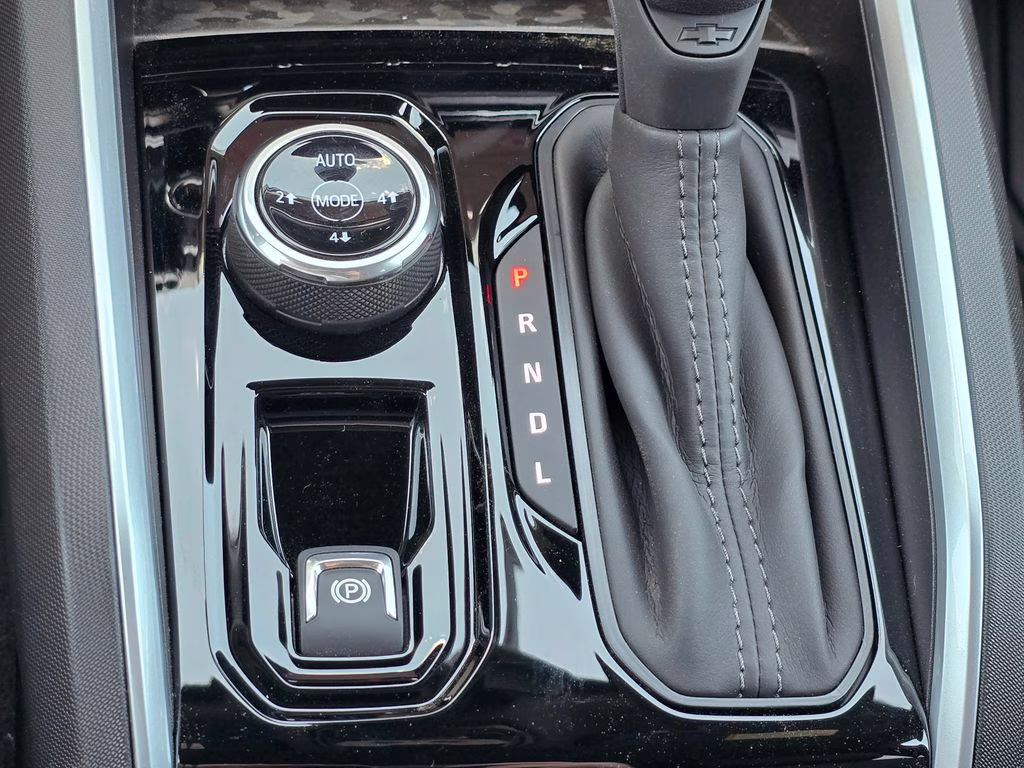 2026 Black Chevrolet Colorado Trail Boss 4X4 Truck