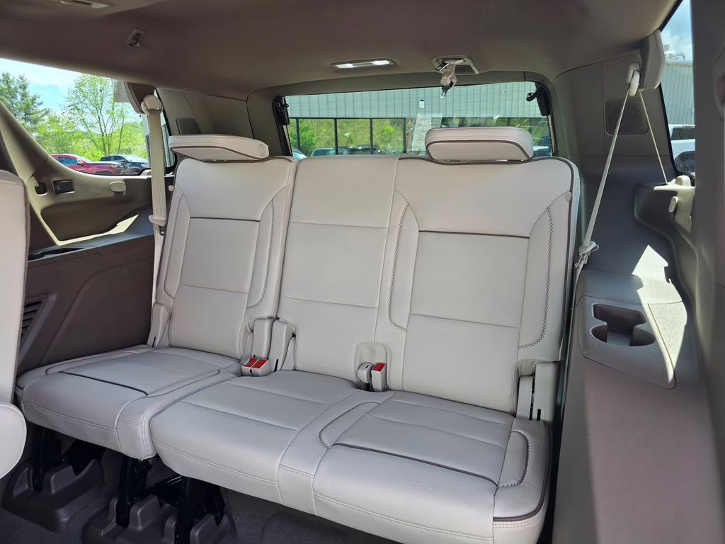2026 Glacier White Tricoat GMC Yukon Denali 4X4 SUV