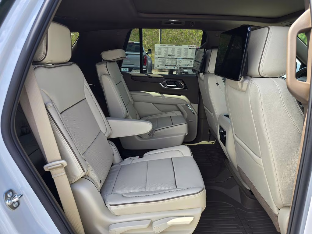2026 Glacier White Tricoat GMC Yukon Denali 4X4 SUV