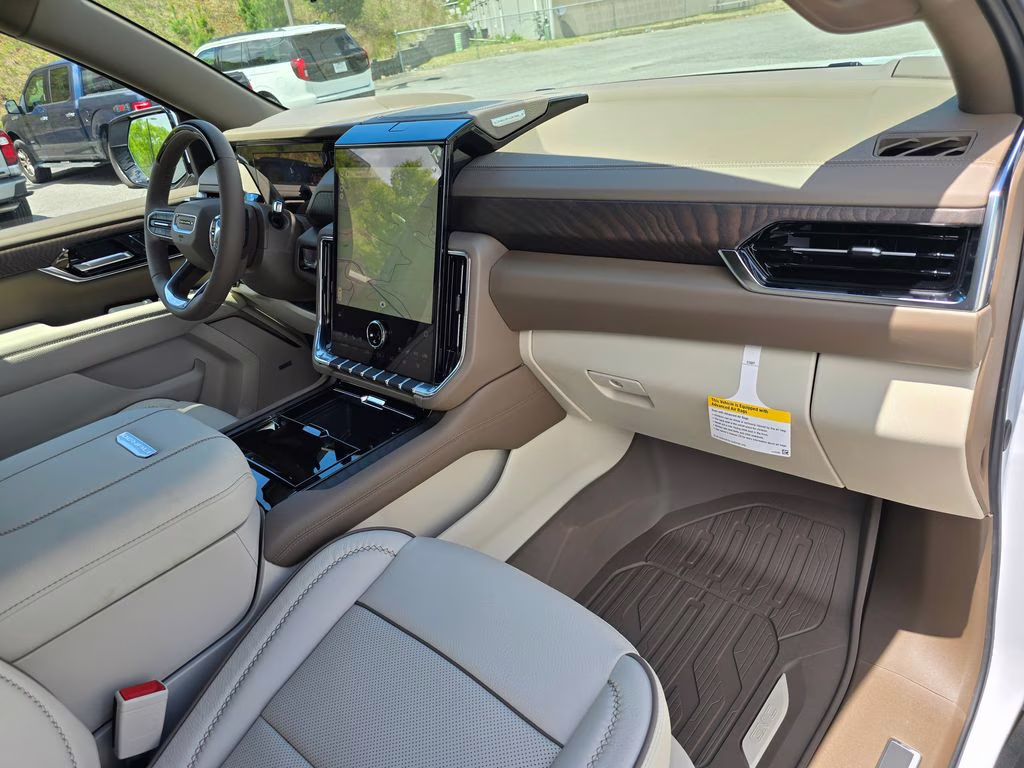 2026 Glacier White Tricoat GMC Yukon Denali 4X4 SUV