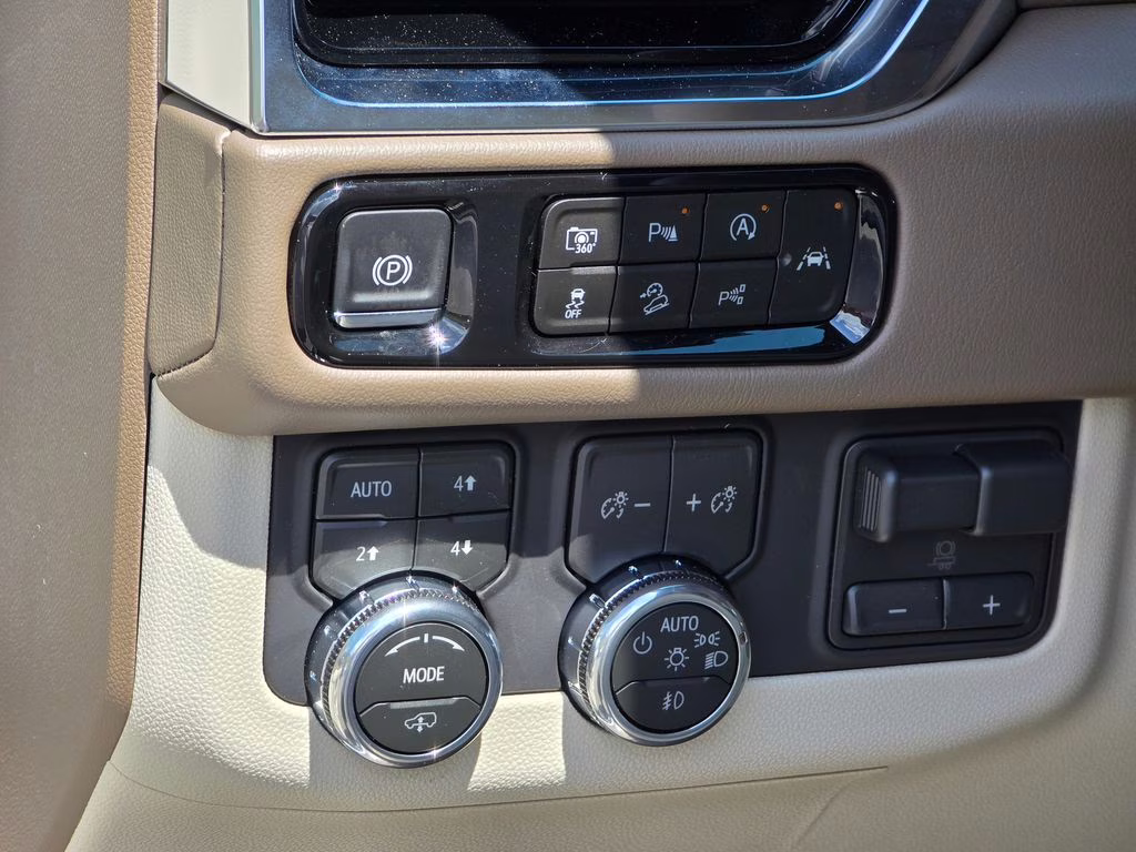2026 Glacier White Tricoat GMC Yukon Denali 4X4 SUV