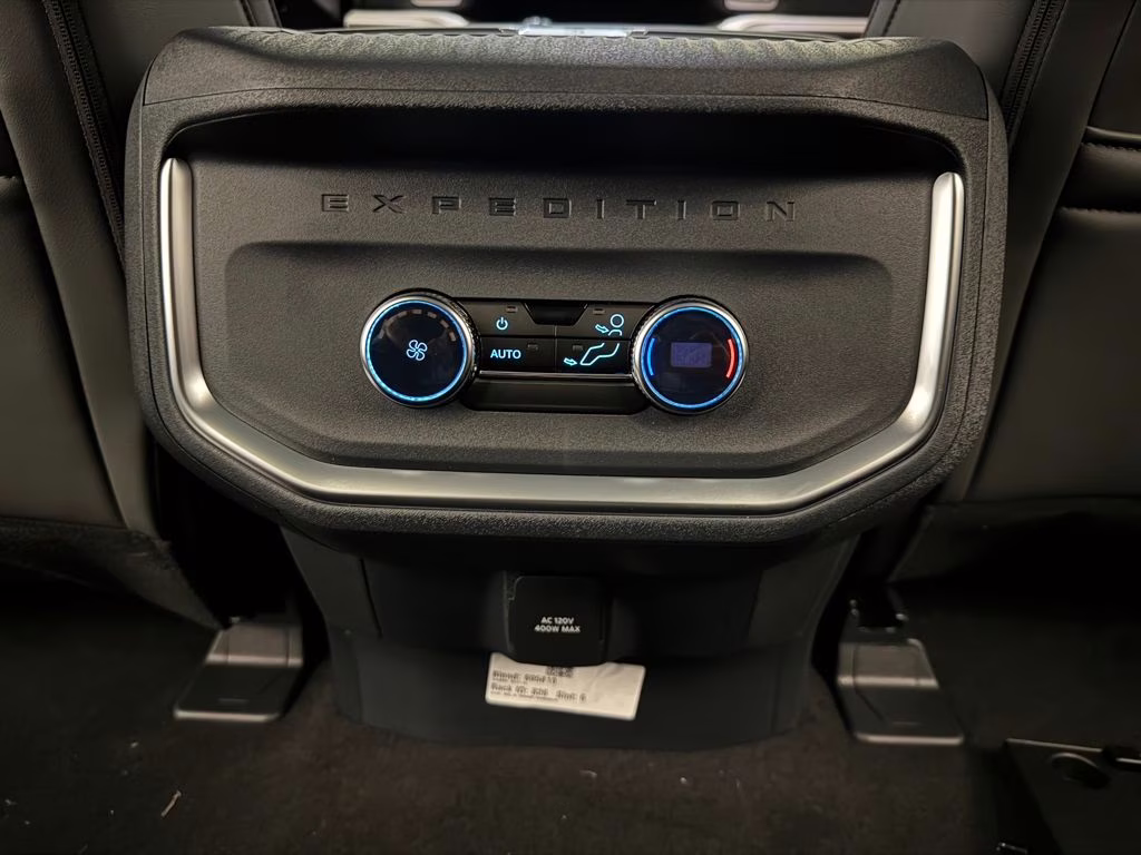 2026 Glacier Gray Metallic Tri-Coat Ford Expedition Max Active RWD SUV