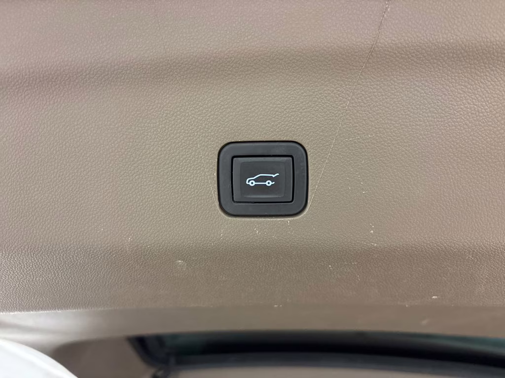 2023 Onyx Black GMC Yukon XL Denali 4X4 SUV