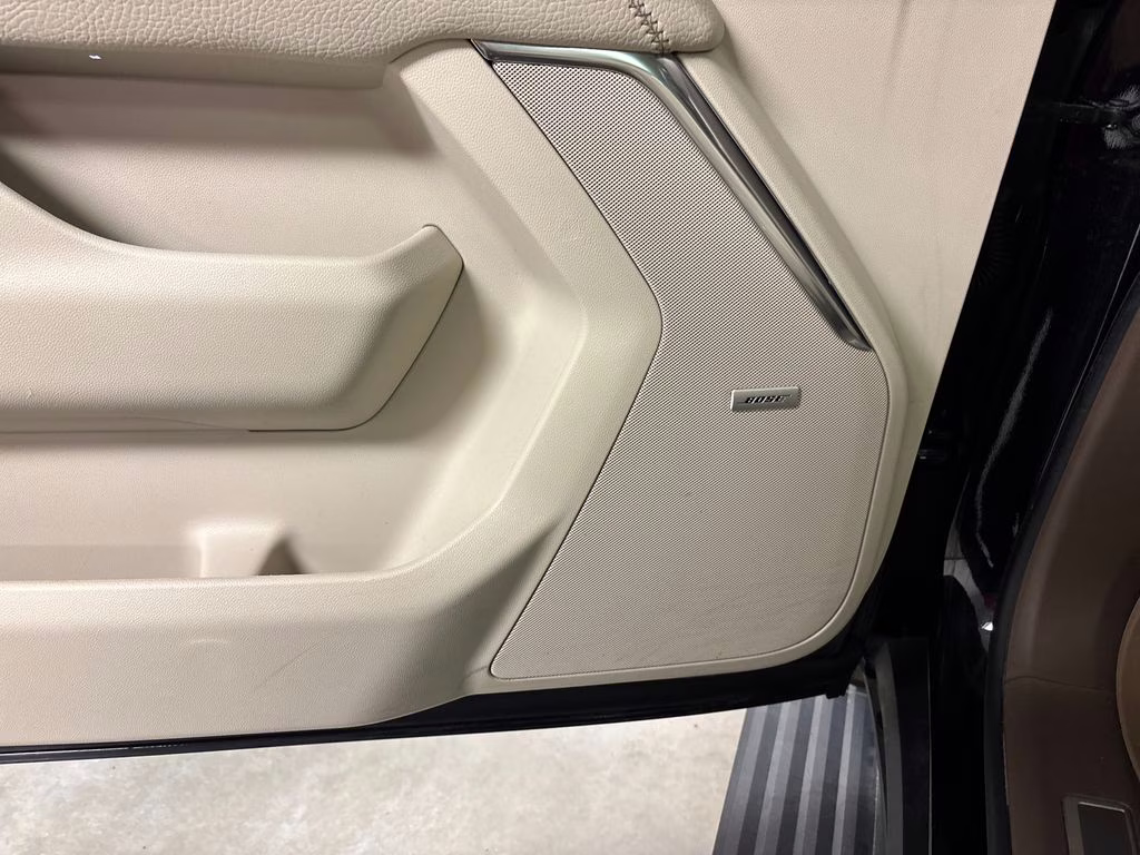 2023 Onyx Black GMC Yukon XL Denali 4X4 SUV