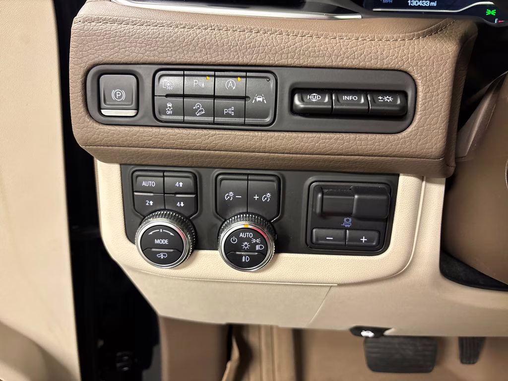 2023 Onyx Black GMC Yukon XL Denali 4X4 SUV