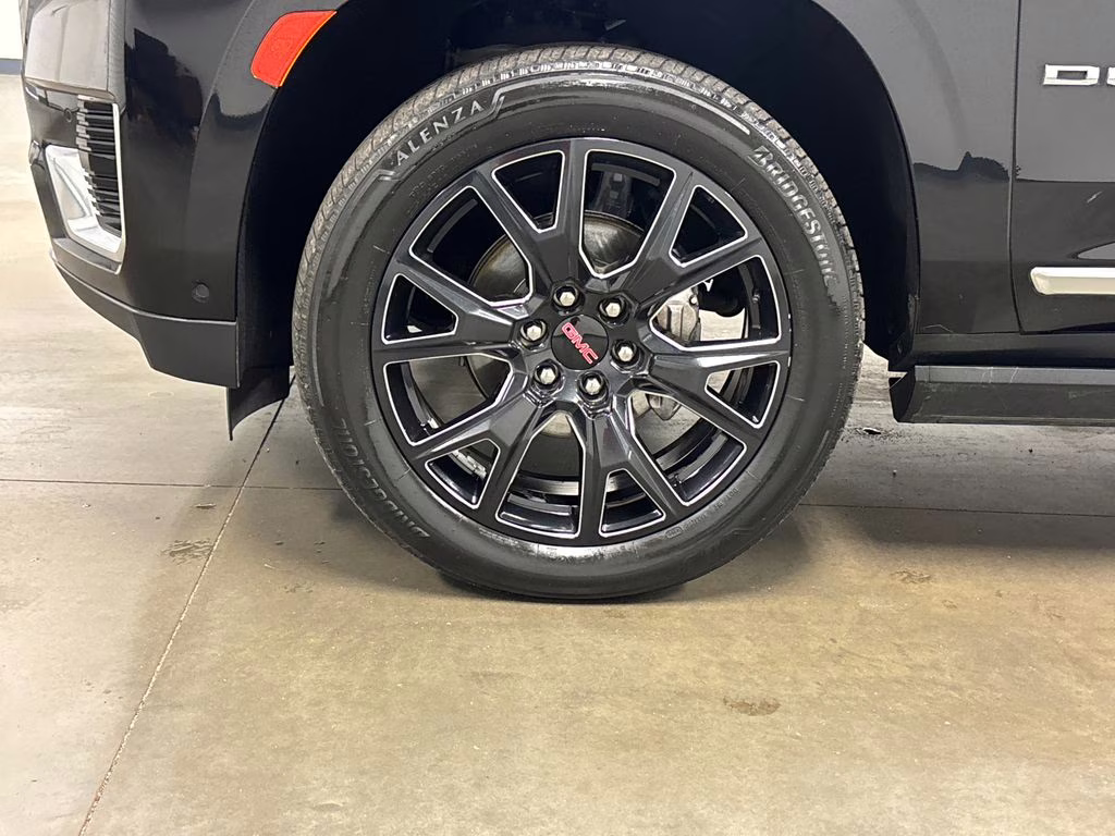 2023 Onyx Black GMC Yukon XL Denali 4X4 SUV