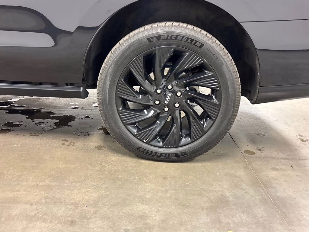 2025 Black Metallic Lincoln Navigator Reserve 4X4 SUV