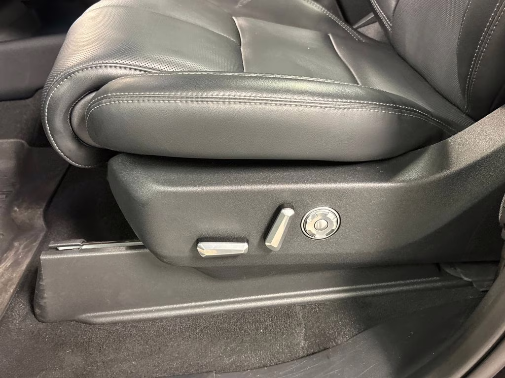 2025 Black Metallic Lincoln Navigator Reserve 4X4 SUV