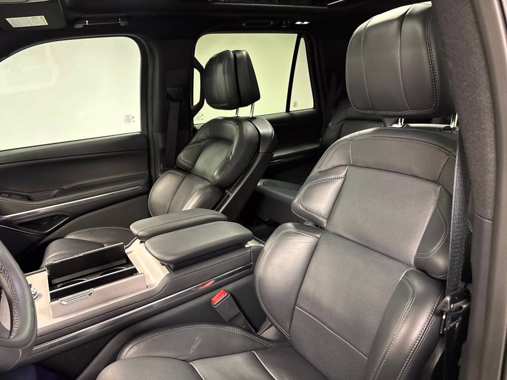 2025 Black Metallic Lincoln Navigator Reserve 4X4 SUV