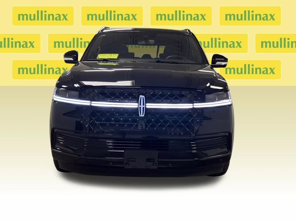2025 Black Metallic Lincoln Navigator Reserve 4X4 SUV