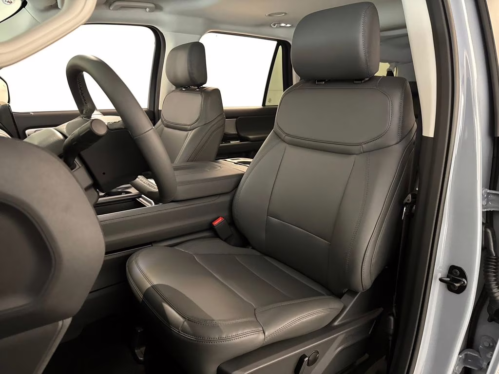 2026 Glacier Gray Metallic Tri-Coat Ford Expedition Max Active RWD SUV