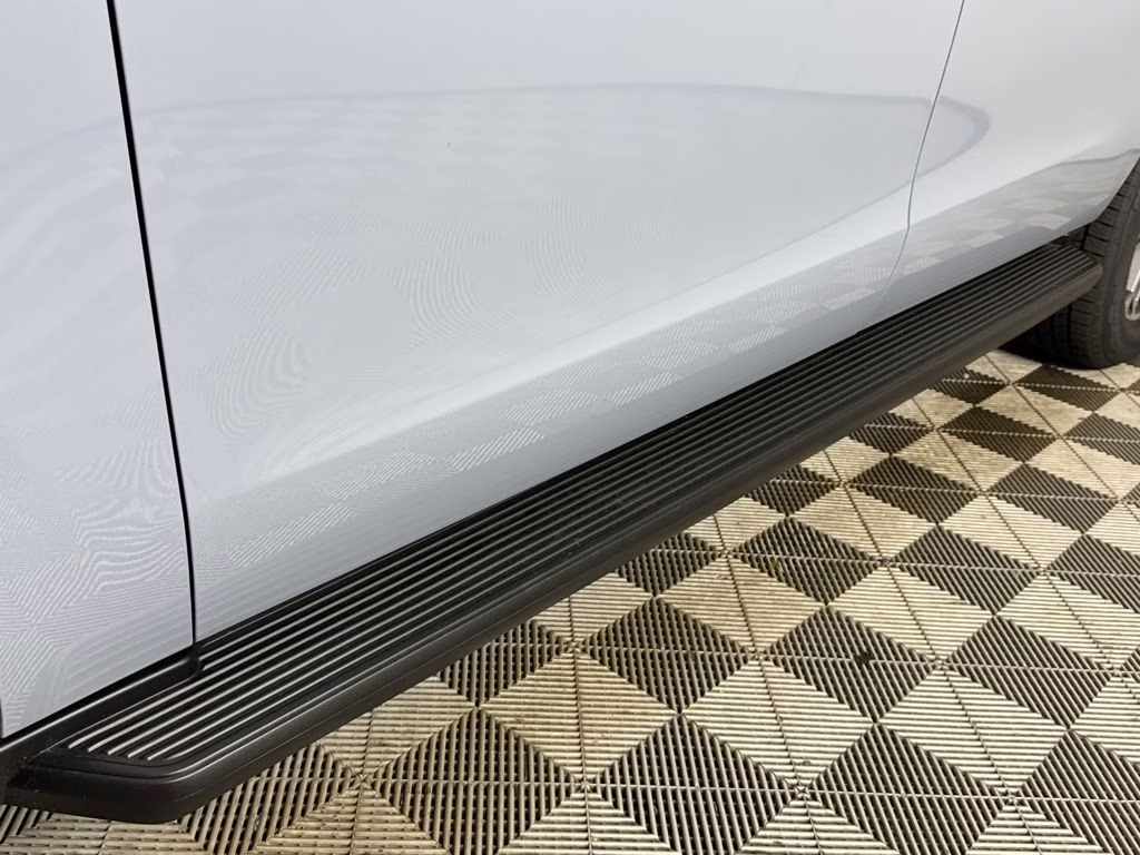 2026 Glacier Gray Metallic Tri-Coat Ford Expedition Max Active RWD SUV