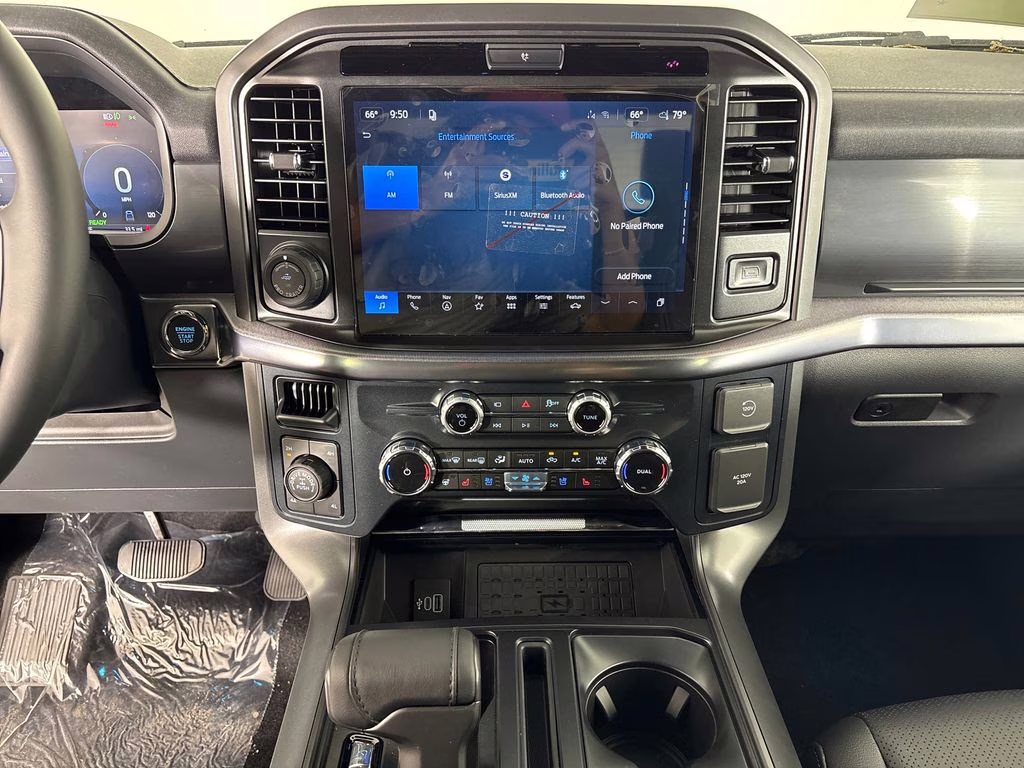 2026 Star White Metallic Tri-Coat Ford F-150 Lariat 4X4 Truck