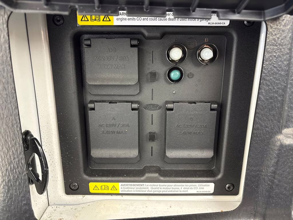 2026 Star White Metallic Tri-Coat Ford F-150 Lariat 4X4 Truck