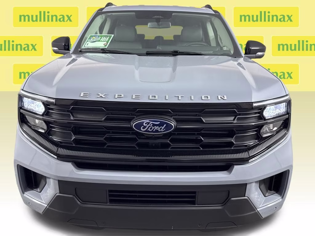 2026 Glacier Gray Metallic Tri-Coat Ford Expedition Max Active RWD SUV