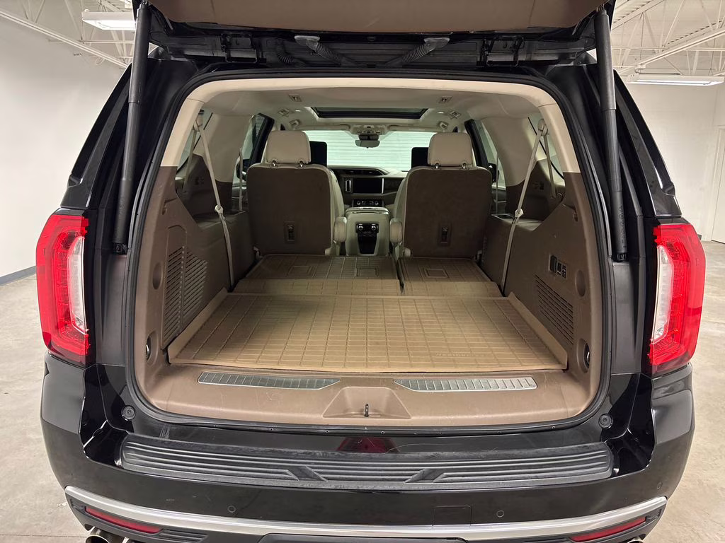 2023 Onyx Black GMC Yukon XL Denali 4X4 SUV