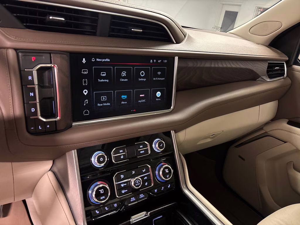 2023 Onyx Black GMC Yukon XL Denali 4X4 SUV