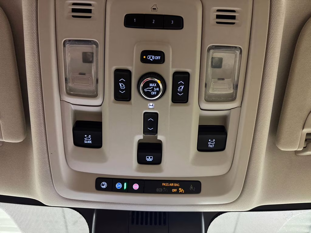 2023 Onyx Black GMC Yukon XL Denali 4X4 SUV