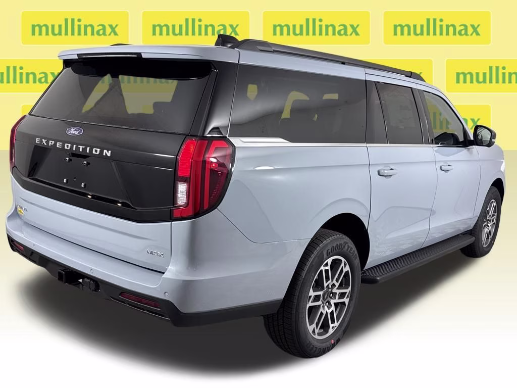 2026 Glacier Gray Metallic Tri-Coat Ford Expedition Max Active RWD SUV