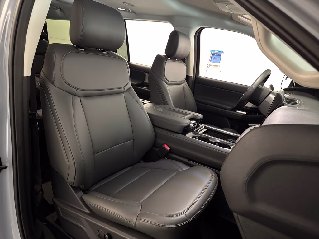 2026 Glacier Gray Metallic Tri-Coat Ford Expedition Max Active RWD SUV