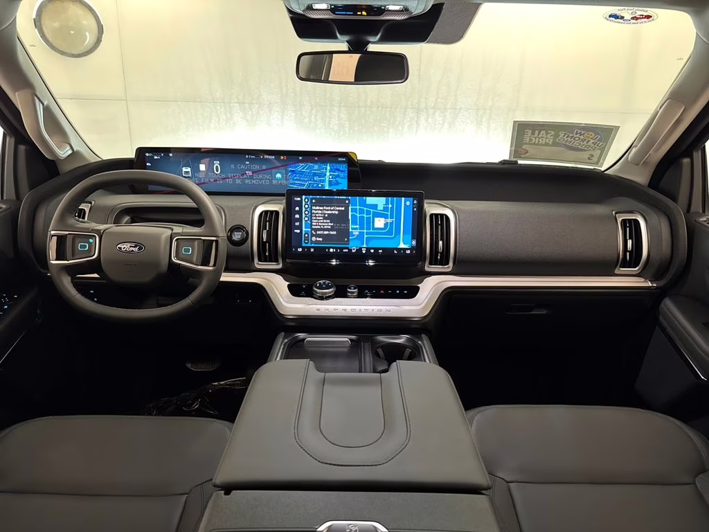 2026 Glacier Gray Metallic Tri-Coat Ford Expedition Max Active RWD SUV