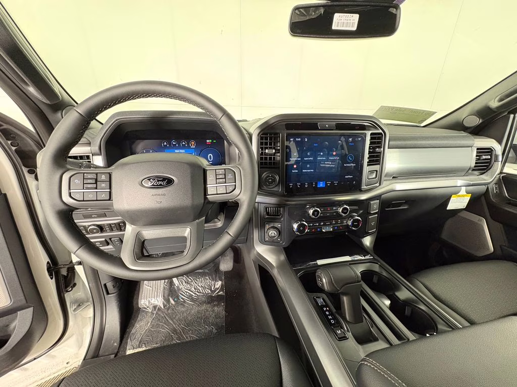 2026 Star White Metallic Tri-Coat Ford F-150 Lariat 4X4 Truck