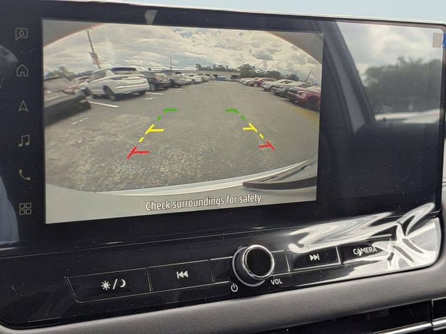 2026 White Diamond Mitsubishi Outlander ES FWD SUV