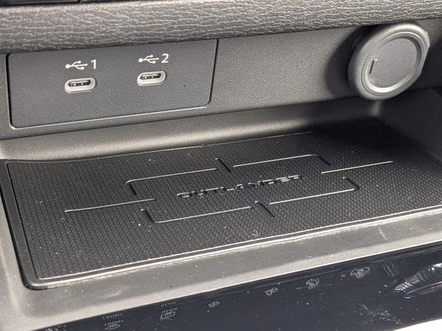 2026 White Diamond Mitsubishi Outlander ES FWD SUV