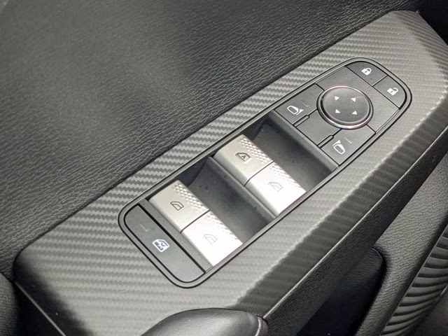 2026 White Diamond Mitsubishi Outlander ES FWD SUV