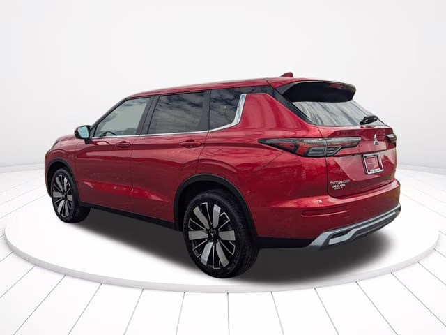 2026 Red Diamond Mitsubishi Outlander SE FWD SUV