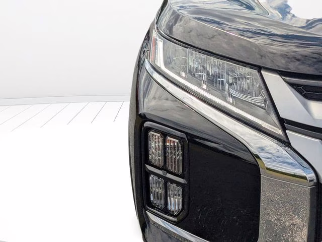 2026 Labrador Black Pearl Mitsubishi Outlander Sport 2.0 ES 4X4 SUV