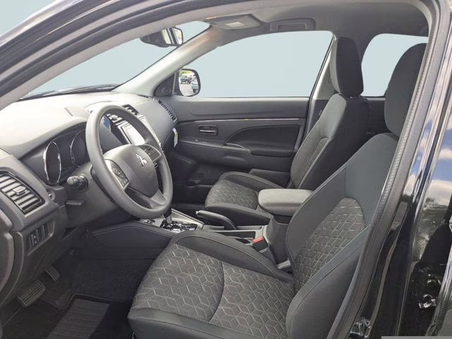 2026 Labrador Black Pearl Mitsubishi Outlander Sport 2.0 ES 4X4 SUV