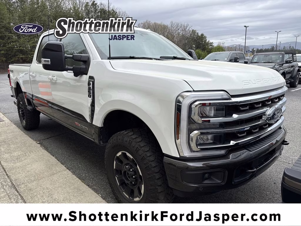 2025 Star White Metallic TC Ford Super Duty F-350 SRW King Ranch 4X4 Truck