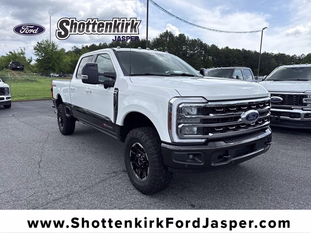 2025 Star White Metallic TC Ford Super Duty F-350 SRW King Ranch 4X4 Truck