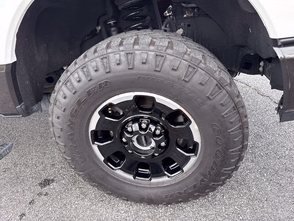 2025 Star White Metallic TC Ford Super Duty F-350 SRW King Ranch 4X4 Truck