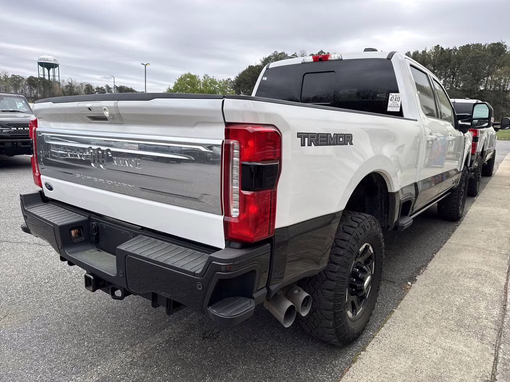 2025 Star White Metallic TC Ford Super Duty F-350 SRW King Ranch 4X4 Truck