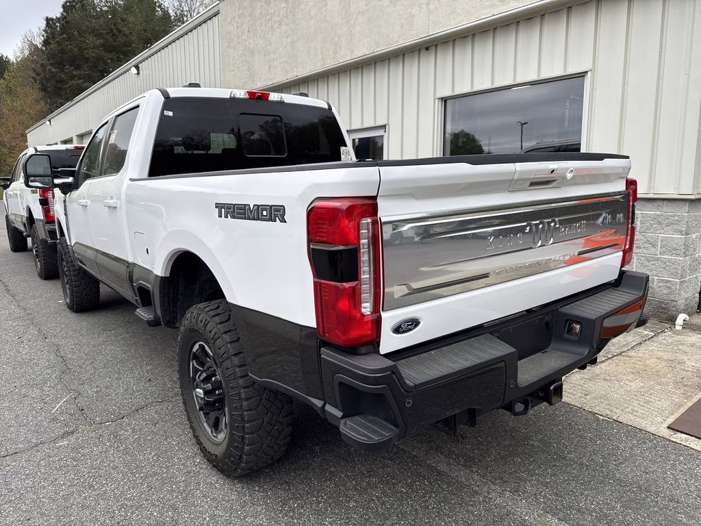 2025 Star White Metallic TC Ford Super Duty F-350 SRW King Ranch 4X4 Truck