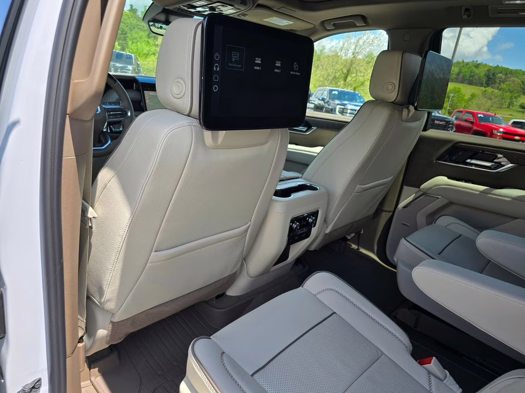 2026 Glacier White Tricoat GMC Yukon Denali 4X4 SUV