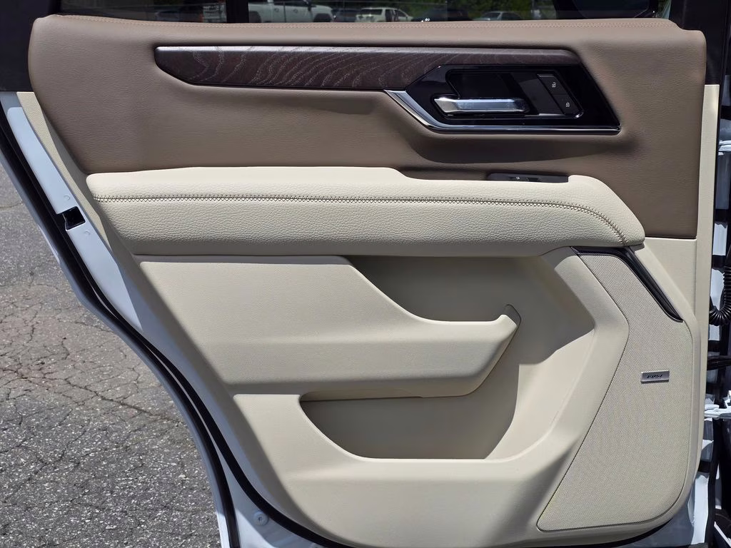 2026 Glacier White Tricoat GMC Yukon Denali 4X4 SUV