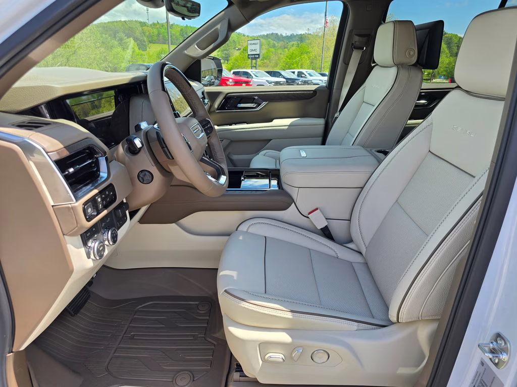2026 Glacier White Tricoat GMC Yukon Denali 4X4 SUV