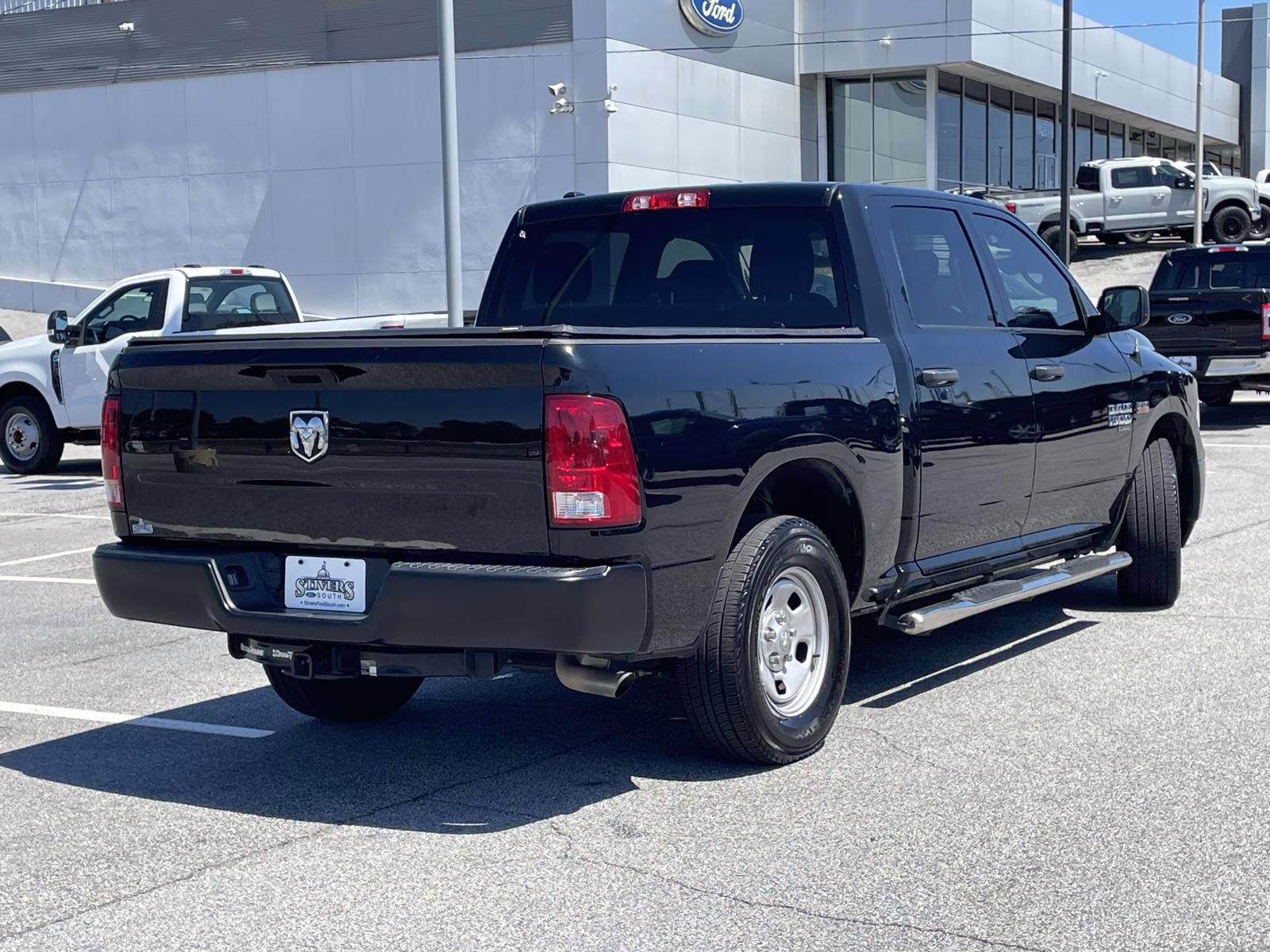 2021 Diamond Black Crystal Pearlcoat Ram 1500 Classic Tradesman RWD Truck