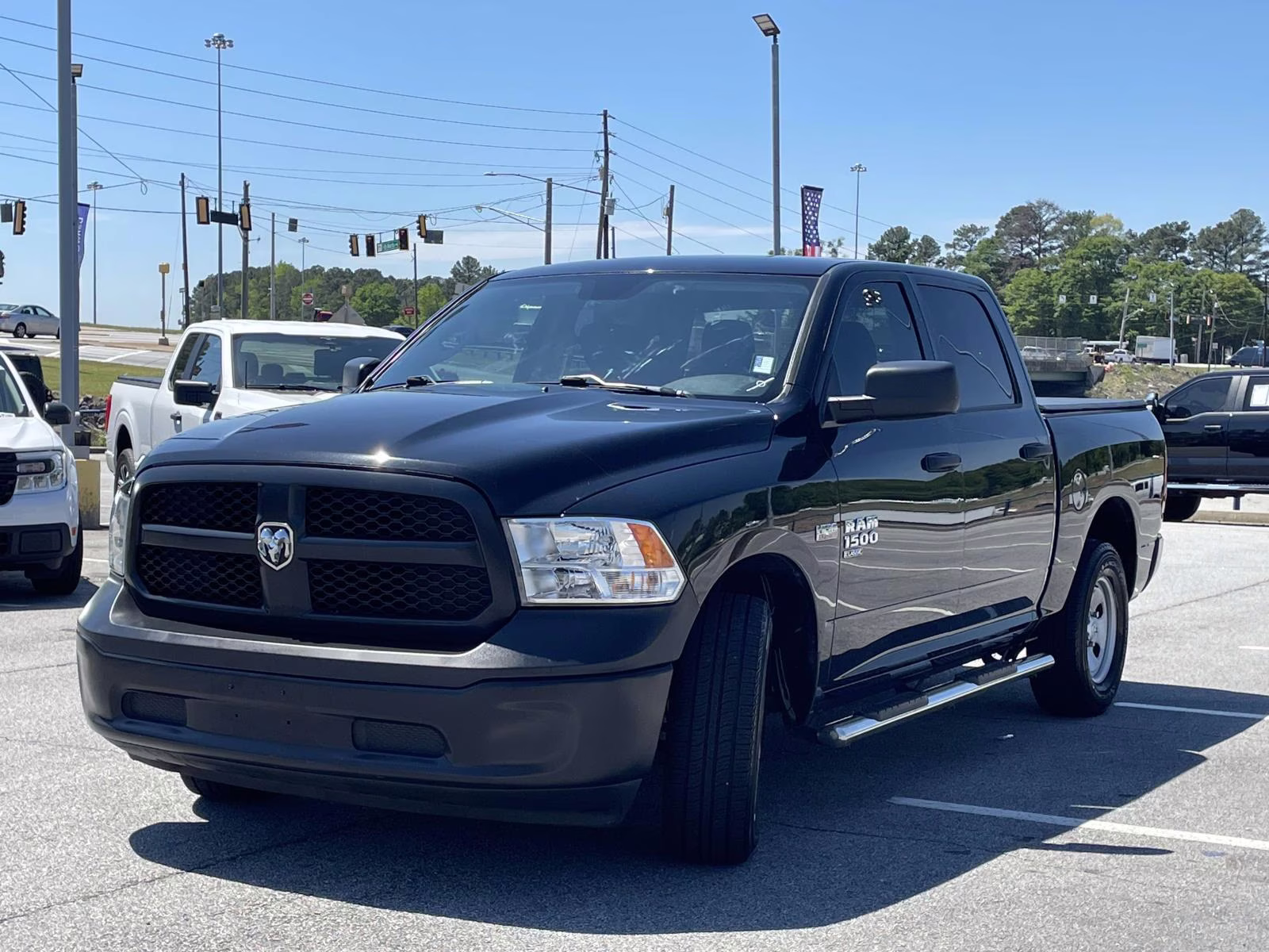 2021 Diamond Black Crystal Pearlcoat Ram 1500 Classic Tradesman RWD Truck
