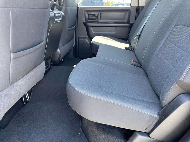 2021 Diamond Black Crystal Pearlcoat Ram 1500 Classic Tradesman RWD Truck