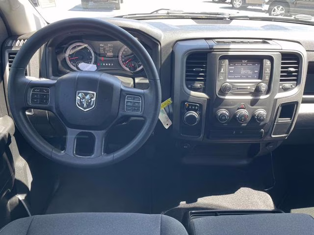 2021 Diamond Black Crystal Pearlcoat Ram 1500 Classic Tradesman RWD Truck